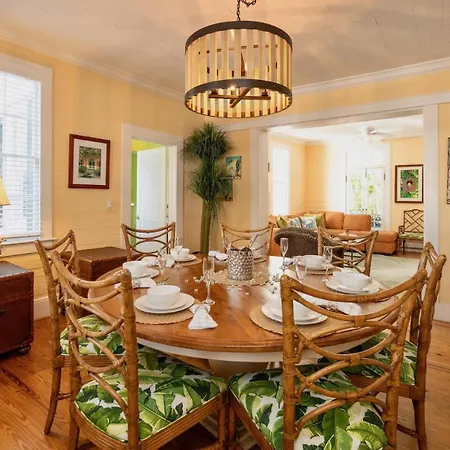 Casa Victoria By Last Key Realty-3